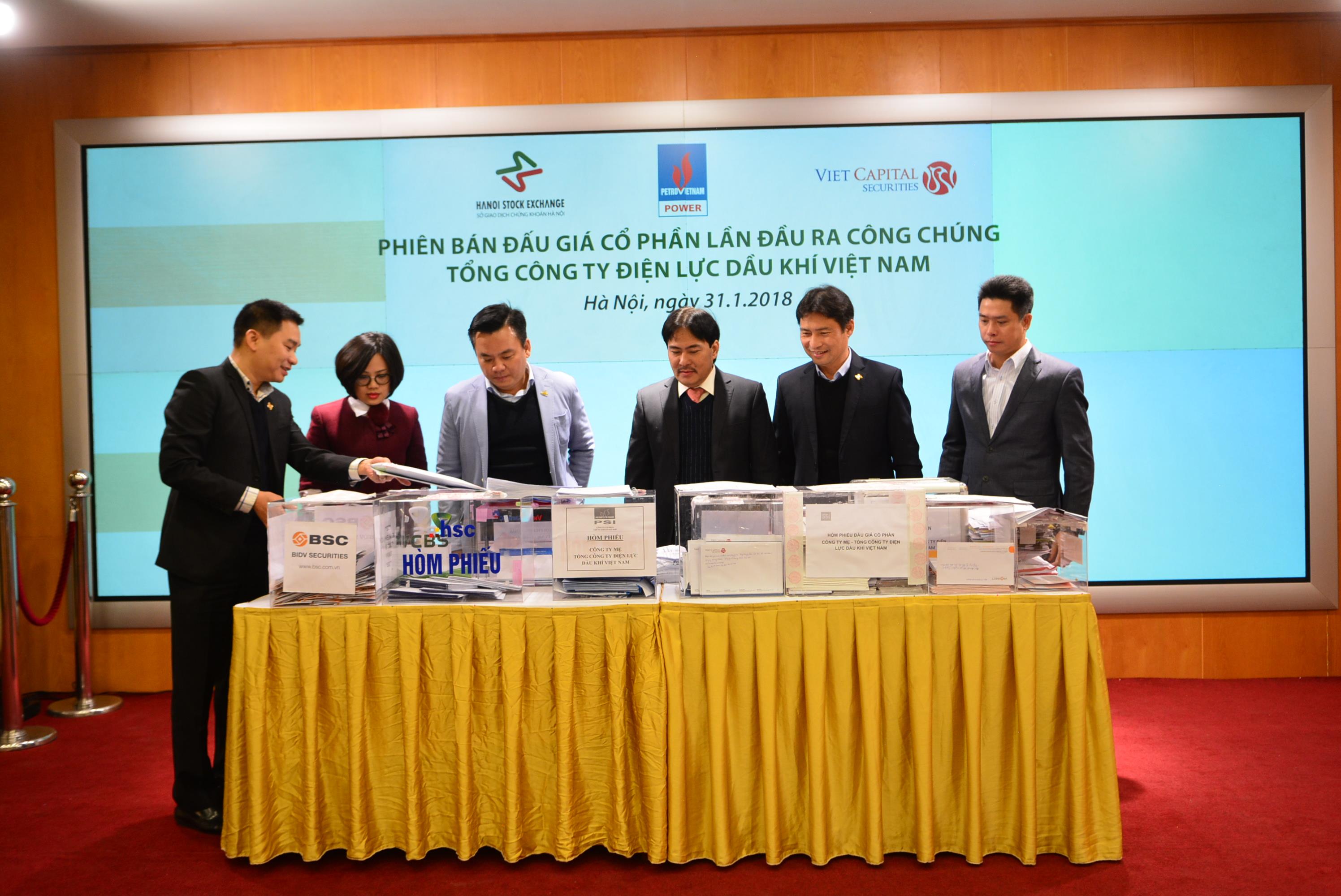 Vốn ngoại đổ vào thị trường chứng khoán Việt Nam